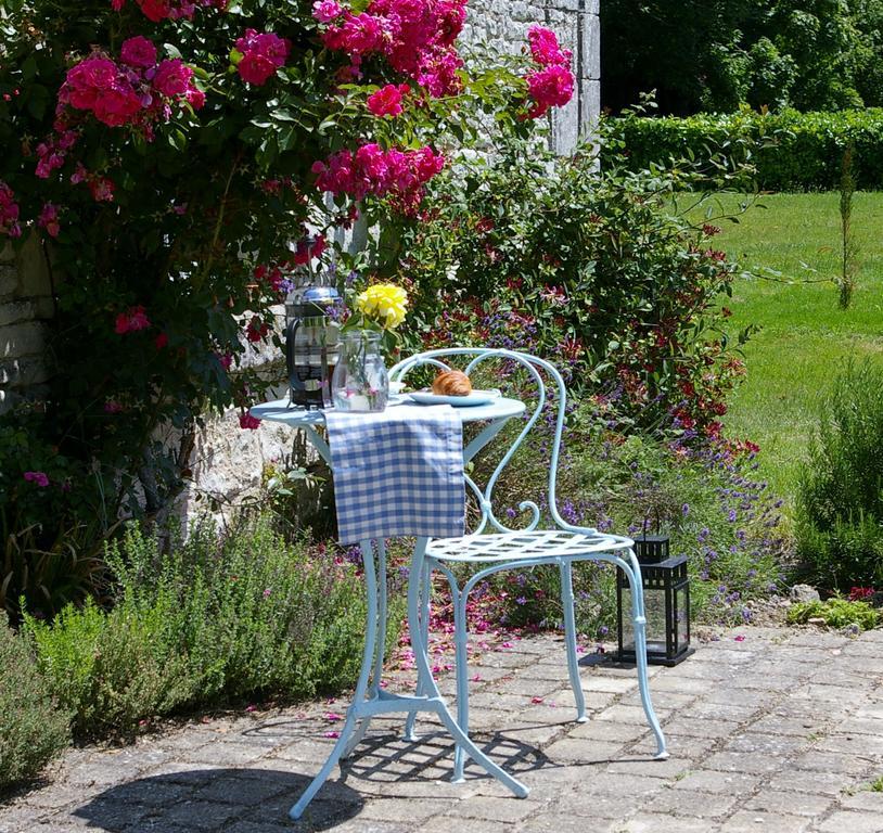 L'Olivier Villa Monts-sur-Guesnes Luaran gambar