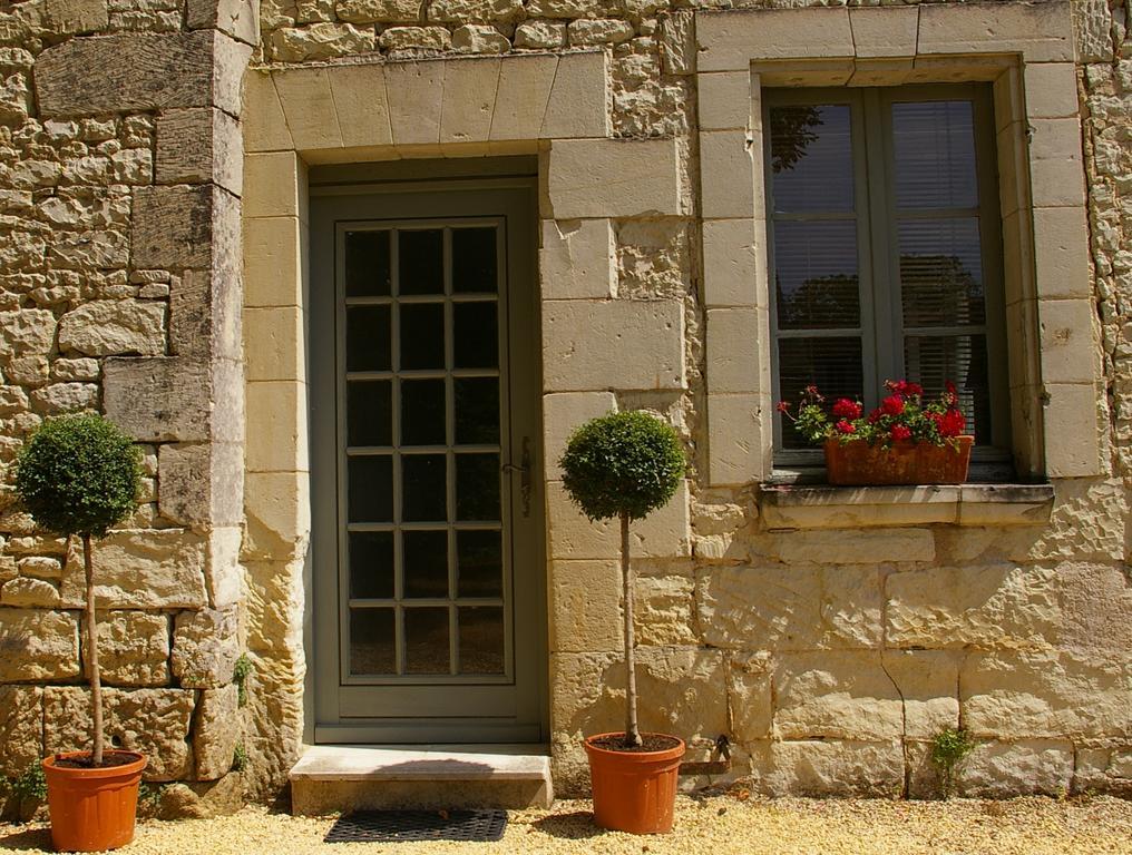 L'Olivier Villa Monts-sur-Guesnes Luaran gambar