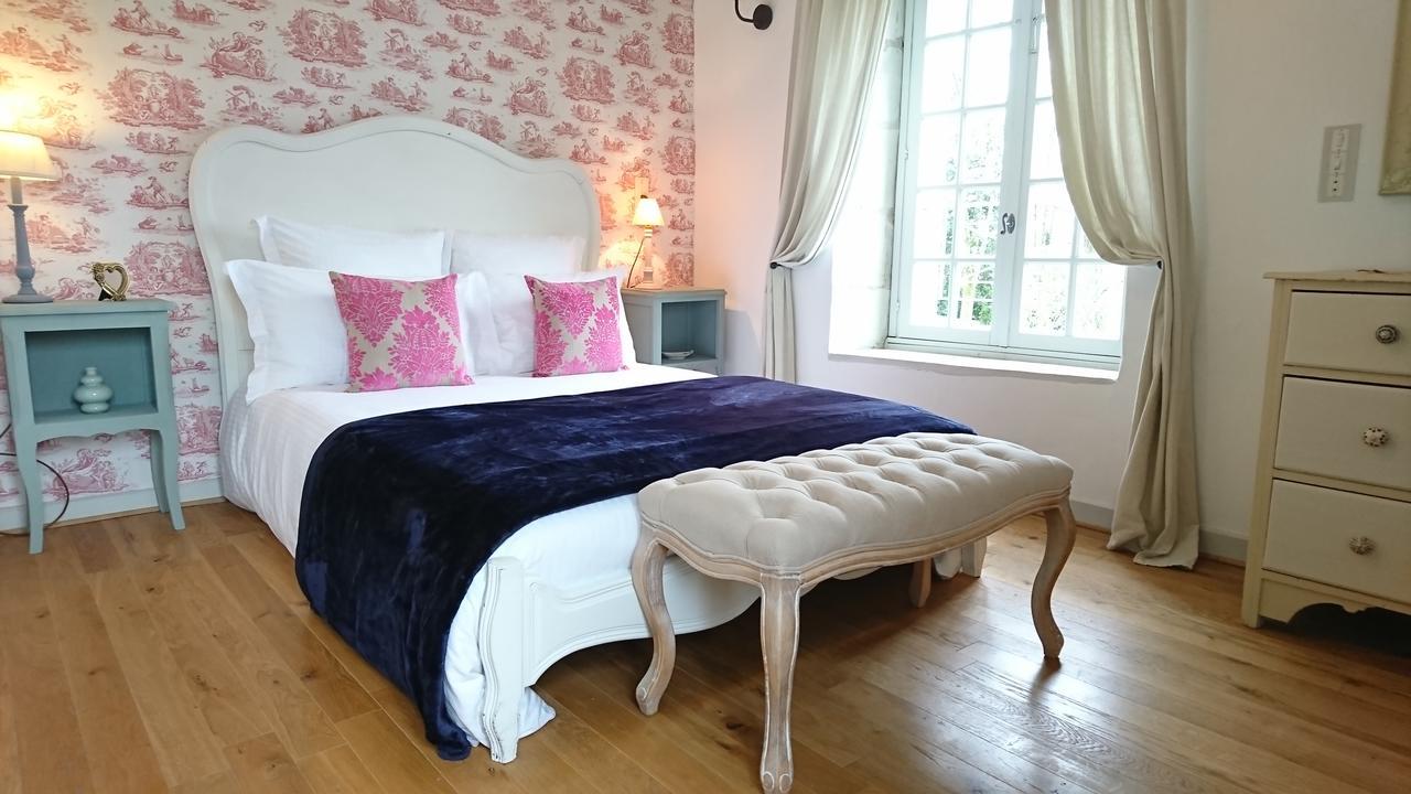 L'Olivier Villa Monts-sur-Guesnes Bilik gambar
